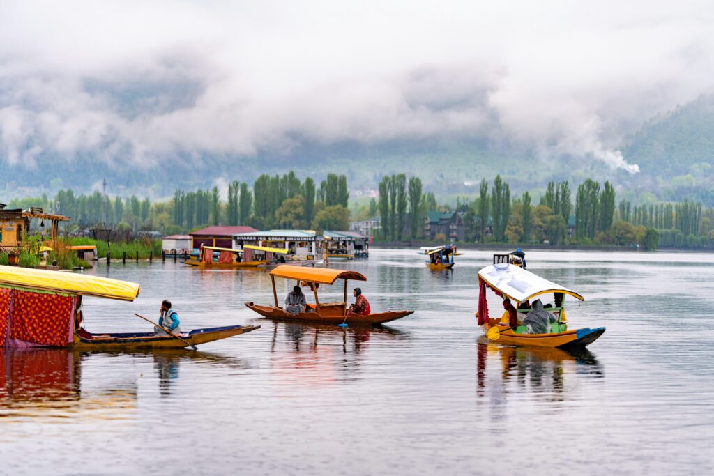 Enchanting Srinagar Tour Package